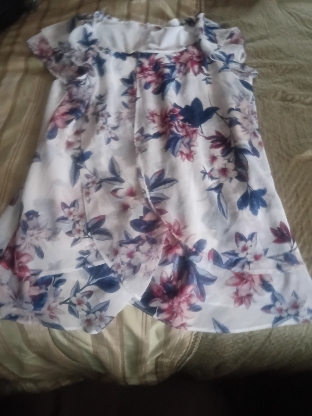 Floral Ruffle Short-Sleeve Blouse - White with Blue & Pink Floral